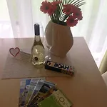 Fabienne Lägenhet *